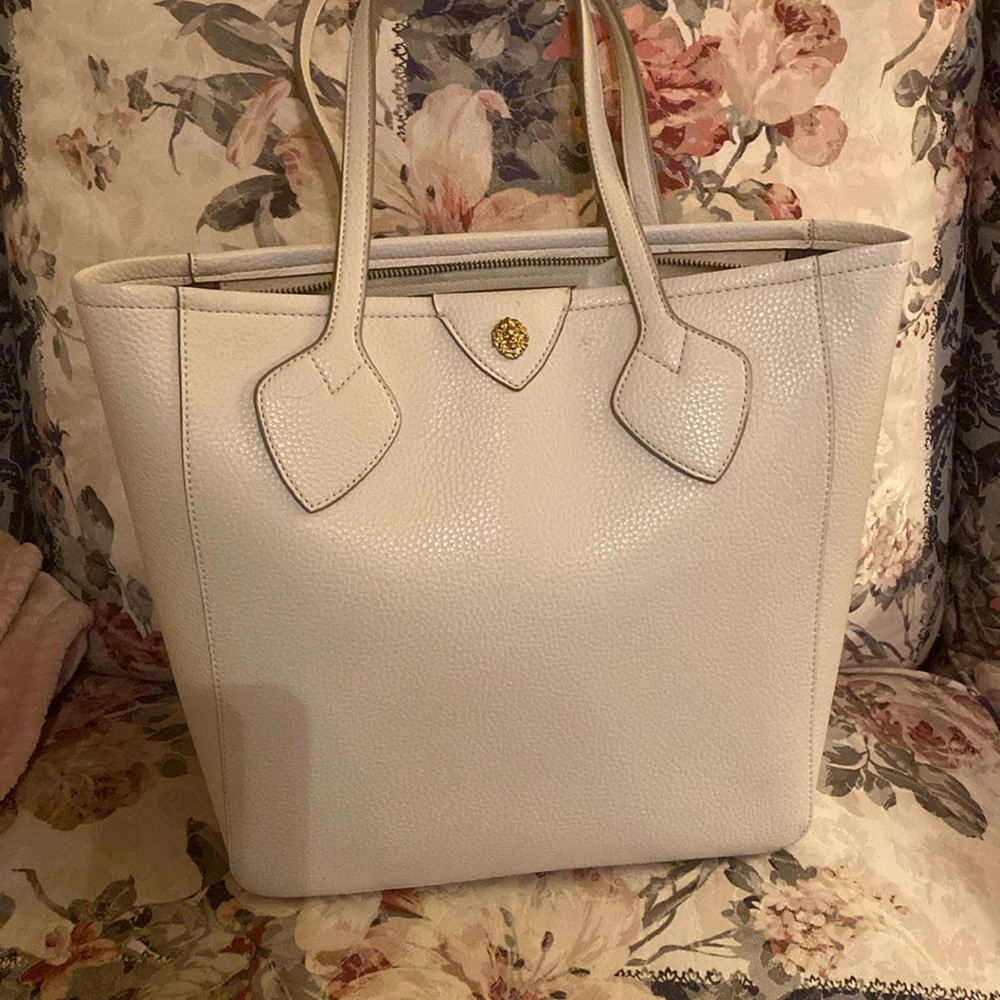 LARGE ANNE KLEIN TOTE / HANDBAG CREME PEBBLED LEATHER Never used